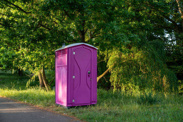 Best Porta potty delivery and setup  in Elgin, IL